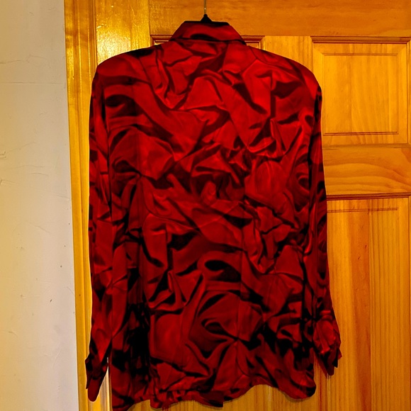 Escada 💯Silk Stunning Red Print Gorgeous Buttons ButtonDown ShirtMade InGermany
